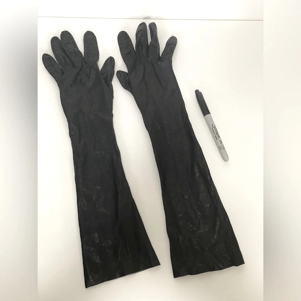 Women’s vintage black kid leather gloves. Made in France. Elbow length.